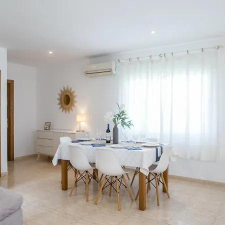 Holiday home Casa Mar Con Piscina Privada Aa Y Wi-fi Delante Del Mar. Vinaros